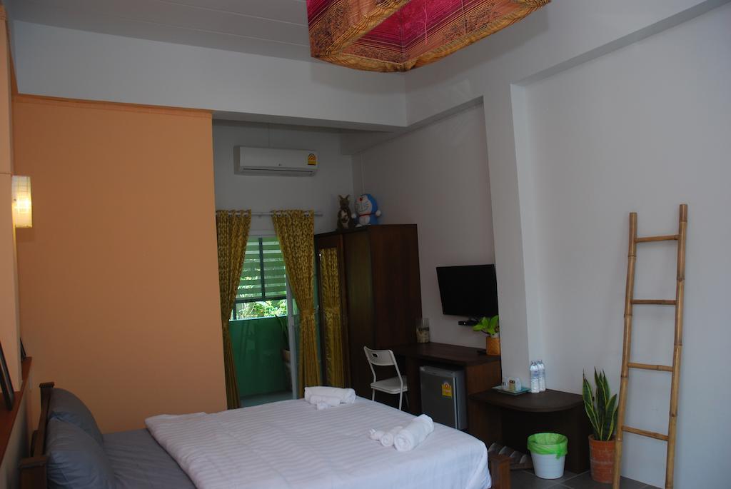 Bann Pin Kaew Hotel Csiangraj Kültér fotó