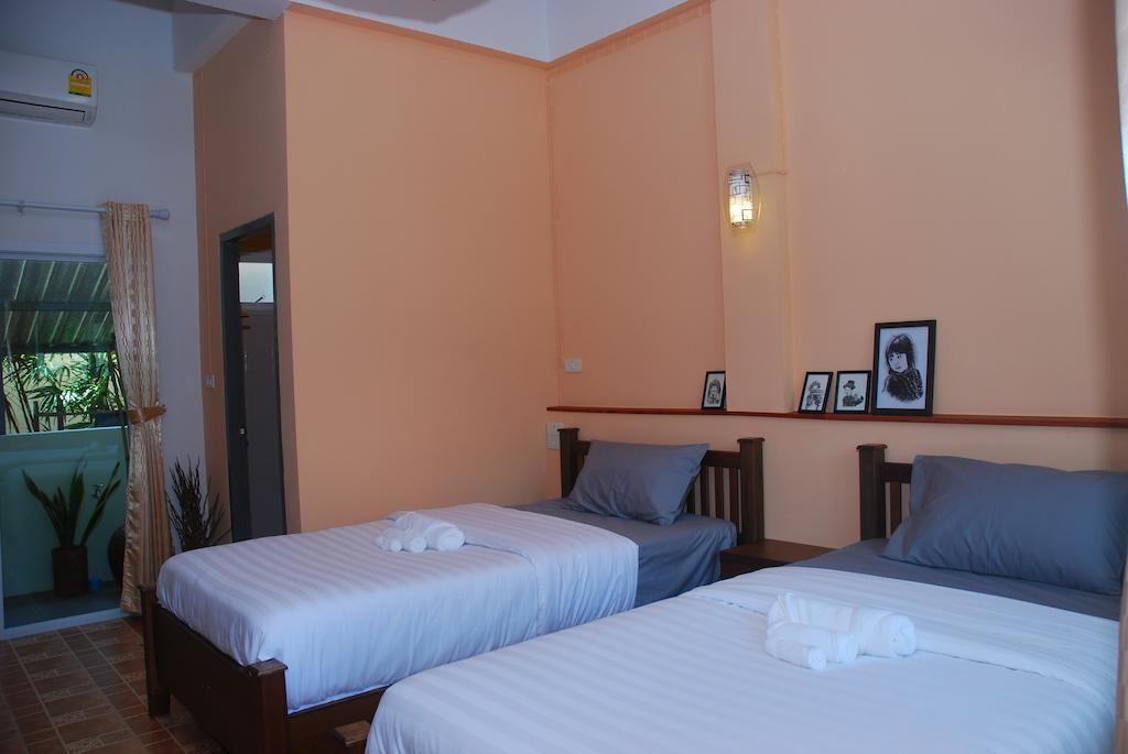 Bann Pin Kaew Hotel Csiangraj Kültér fotó