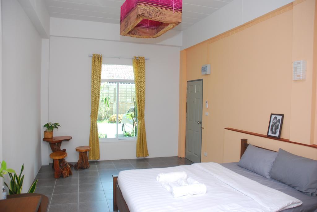 Bann Pin Kaew Hotel Csiangraj Kültér fotó
